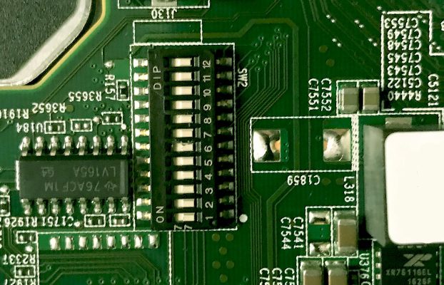 کلید System Maintenance Switch چه کاربرد در سرور دارد؟