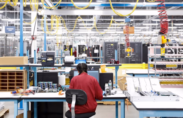 چرخه عمر (Lifecycle) تجهیزات HPE و اهمیت خدمات پشتیبانی در هر مرحله